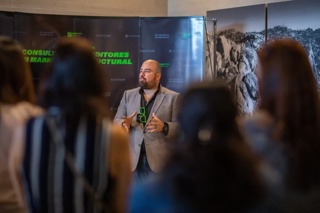 ABCD7715 Consultor empresarial