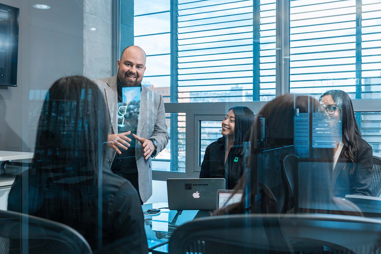 mision brainstorm Asesor de Negocios